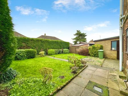 2 bedroom Semi-detached house for sale in Catshill Road, Brownhills, Walsall, WS8