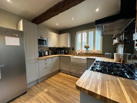 4 bedroom Semi-detached house for sale in Belt Road, Hednesford, Cannock, WS12