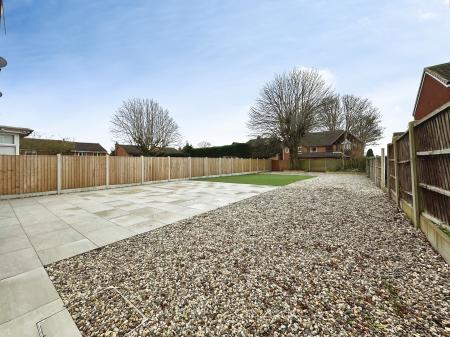 4 bedroom Semi-detached house for sale in Belt Road, Hednesford, Cannock, WS12