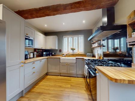 4 bedroom Semi-detached house for sale in Belt Road, Hednesford, Cannock, WS12