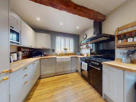 4 bedroom Semi-detached house for sale in Belt Road, Hednesford, Cannock, WS12