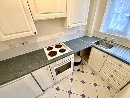 1 bedroom Terraced House to let in Nelson Drive, Cannock, WS12