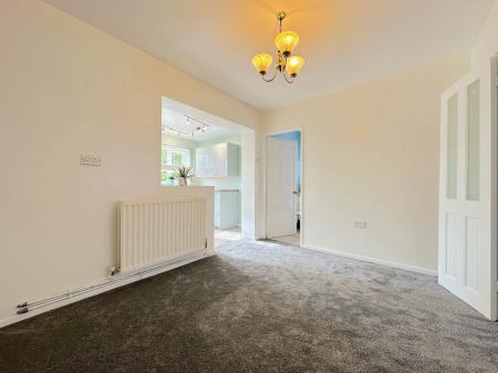 3 bedroom Semi-detached house for sale in Manor Avenue, Great Wyrley, Walsall, WS6