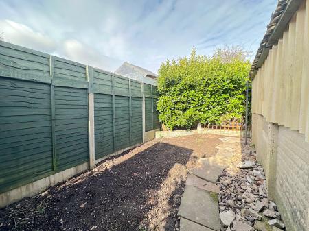 3 bedroom Semi-detached house for sale in Manor Avenue, Great Wyrley, Walsall, WS6