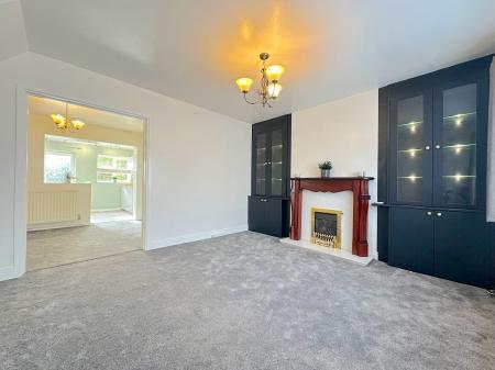 3 bedroom Semi-detached house for sale in Manor Avenue, Great Wyrley, Walsall, WS6