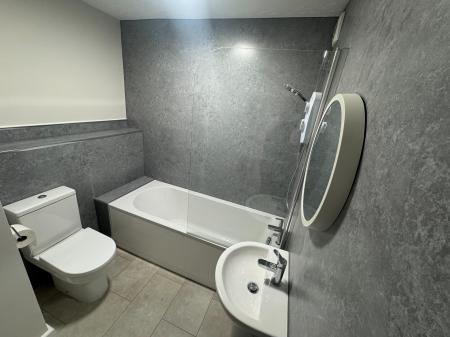 2 bedroom Apartment to let in Apple Walk, Heath Hayes, Cannock, WS11