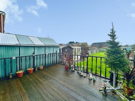 3 bedroom Semi-detached house for sale in Bridges Crescent, Norton Canes, Cannock, WS11