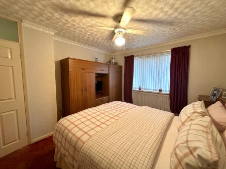 3 bedroom Semi-detached house for sale in Bridges Crescent, Norton Canes, Cannock, WS11