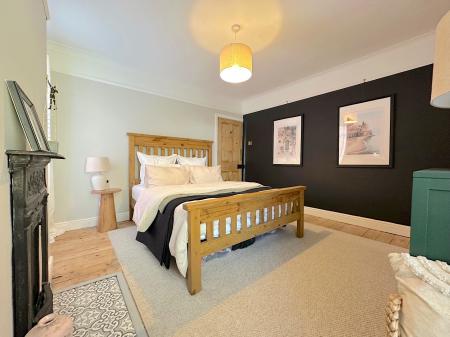 5 bedroom Detached house for sale in Hednesford Street, Cannock Town Centre, Cannock, WS11