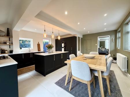 5 bedroom Detached house for sale in Hednesford Street, Cannock Town Centre, Cannock, WS11