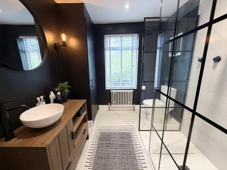 5 bedroom Detached house for sale in Hednesford Street, Cannock Town Centre, Cannock, WS11