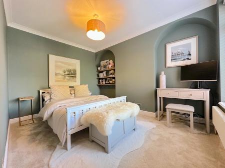 5 bedroom Detached house for sale in Hednesford Street, Cannock Town Centre, Cannock, WS11