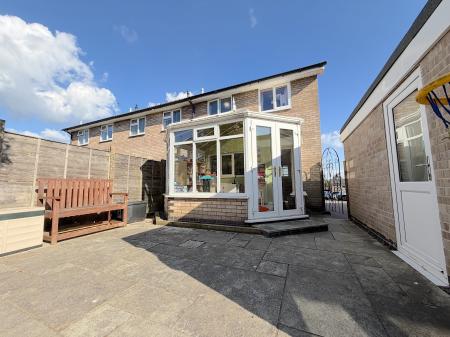2 bedroom End of terrace house for sale in Lawnswood Close, Heath Hayes, Cannock, WS12
