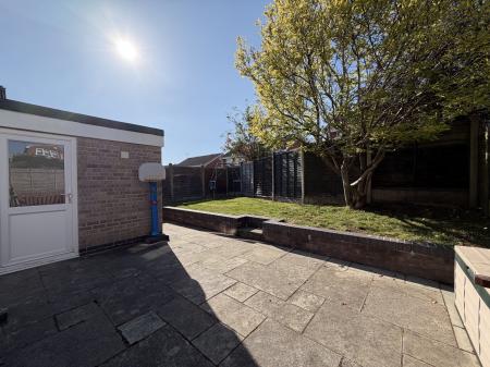 2 bedroom End of terrace house for sale in Lawnswood Close, Heath Hayes, Cannock, WS12