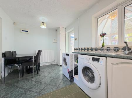 2 bedroom End of terrace house for sale in Lawnswood Close, Heath Hayes, Cannock, WS12