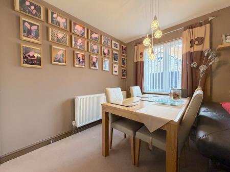 3 bedroom Semi-detached house for sale in Evergreen Heights, Hednesford, Cannock, WS12