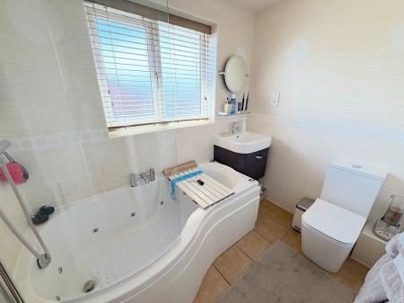 3 bedroom Semi-detached house for sale in Evergreen Heights, Hednesford, Cannock, WS12