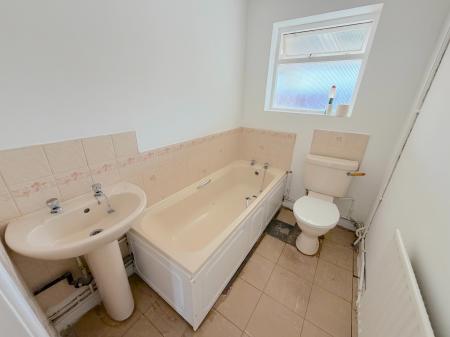 2 bedroom Semi-detached bungalow for sale in Cannock Road, Chadsmoor, Cannock, WS11