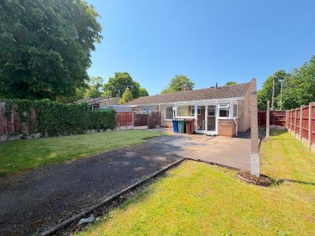2 bedroom Semi-detached bungalow for sale in Cannock Road, Chadsmoor, Cannock, WS11