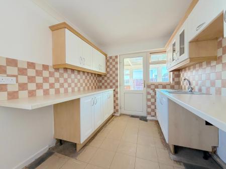 2 bedroom Semi-detached bungalow for sale in Cannock Road, Chadsmoor, Cannock, WS11