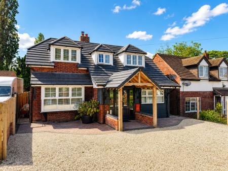 Wolverhampton Road, Wedges Mills, Cannock, WS11