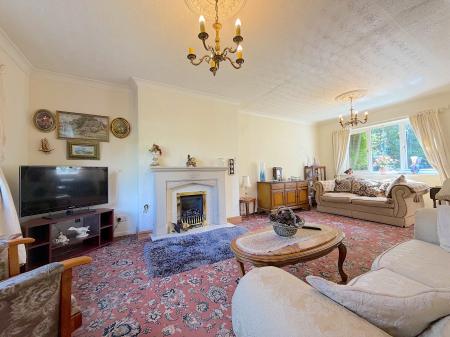 3 bedroom End of terrace house for sale in Brownhills Road, Norton Canes, Cannock, WS11