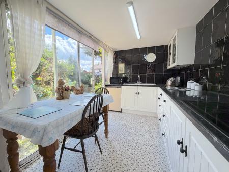 3 bedroom End of terrace house for sale in Brownhills Road, Norton Canes, Cannock, WS11