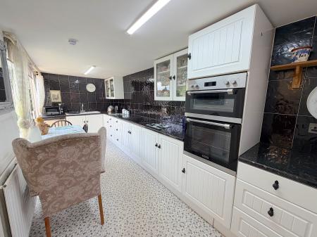 3 bedroom End of terrace house for sale in Brownhills Road, Norton Canes, Cannock, WS11
