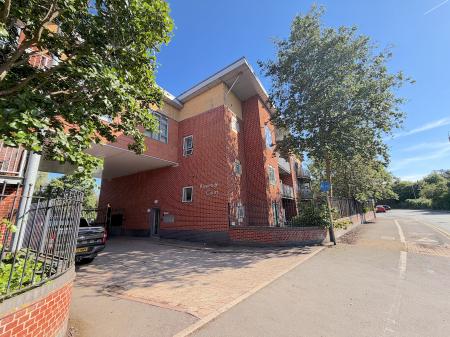 2 bedroom Flat for sale in Riverside Court Girton Road, Cannock Town Centre, Cannock, WS11