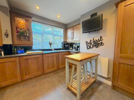2 bedroom Semi-detached house for sale in Birch Avenue, Cannock