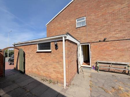 3 bedroom Semi-detached house for sale in Greenheath Road, Hednesford, Cannock, WS12