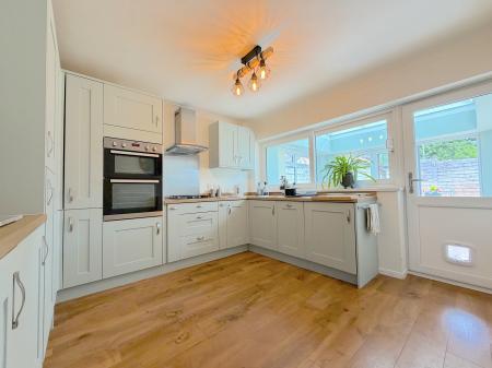 4 bedroom Detached house for sale in Thirlmere Close, Cannock Town Centre, Cannock, WS11