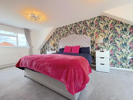 4 bedroom Detached house for sale in Thirlmere Close, Cannock Town Centre, Cannock, WS11