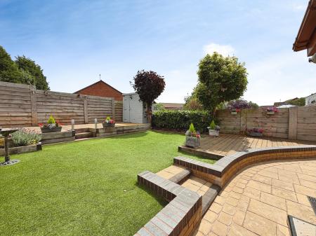 4 bedroom Detached house for sale in Thirlmere Close, Cannock Town Centre, Cannock, WS11