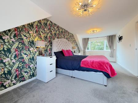 4 bedroom Detached house for sale in Thirlmere Close, Cannock Town Centre, Cannock, WS11