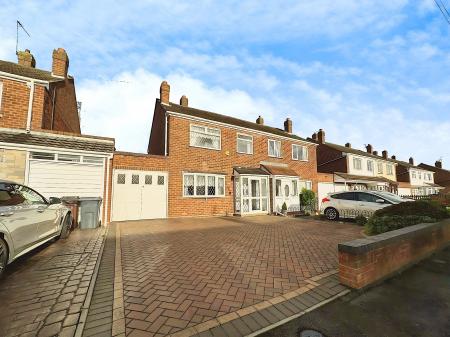 3 bedroom Semi-detached house for sale in Springhill Road, Wednesfield, Wolverhampton, WV11