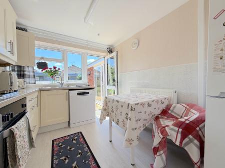 4 bedroom Bungalow for sale in Lambourne Close, Great Wyrley, Walsall, WS6