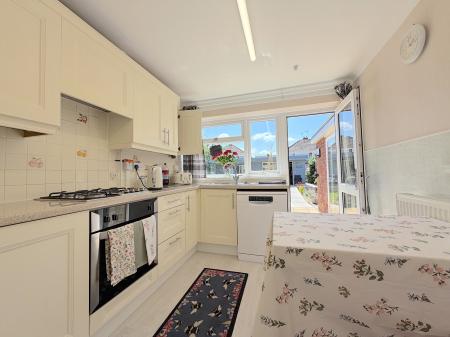 4 bedroom Bungalow for sale in Lambourne Close, Great Wyrley, Walsall, WS6