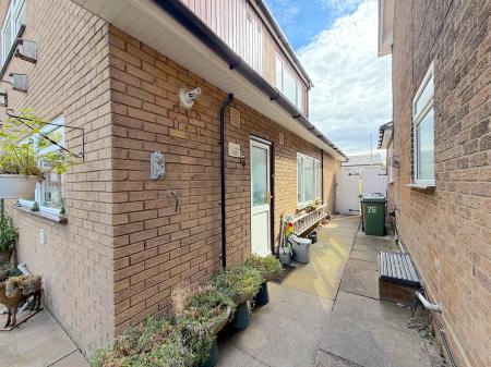 4 bedroom Detached house for sale in Dorchester Road, Shoal Hill, Cannock, WS11