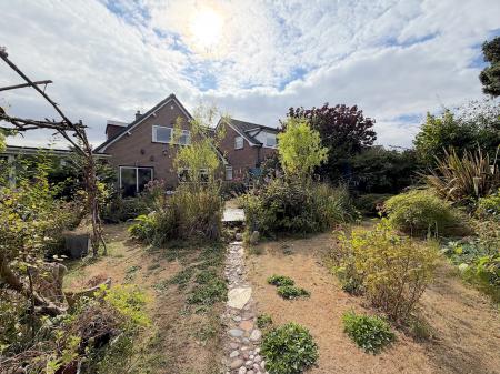 4 bedroom Detached house for sale in Dorchester Road, Shoal Hill, Cannock, WS11