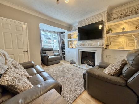 2 bedroom Terraced House for sale in Cemetery Road, Cannock Town Centre, Cannock, WS11