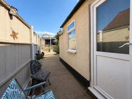 2 bedroom Terraced House for sale in Cemetery Road, Cannock Town Centre, Cannock, WS11