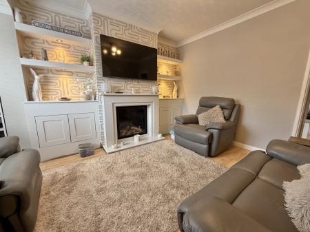 2 bedroom Terraced House for sale in Cemetery Road, Cannock Town Centre, Cannock, WS11