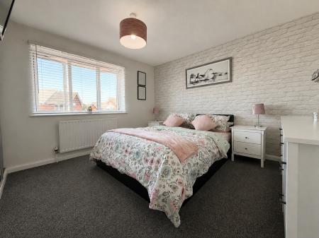 3 bedroom Semi-detached house for sale in Bond Way, Hednesford, Cannock, WS12
