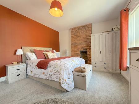 3 bedroom Terraced House for sale in Stafford Road, Cannock Town Centre, Cannock, WS11