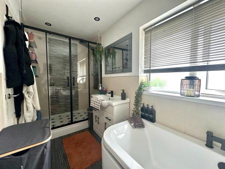 3 bedroom Semi-detached house for sale in Hall Lane, Great Wyrley, WS6