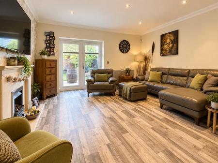 4 bedroom Detached house for sale in Nuthatch Close, Cannock Town Centre, Cannock, WS11