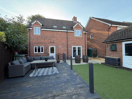 4 bedroom Detached house for sale in Nuthatch Close, Cannock Town Centre, Cannock, WS11