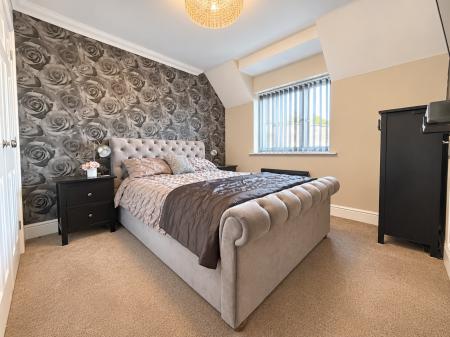 4 bedroom Detached house for sale in Nuthatch Close, Cannock Town Centre, Cannock, WS11