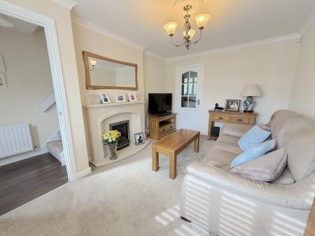 2 bedroom Semi-detached house for sale in Ragley Drive, Willenhall, Wolverhampton, WV13